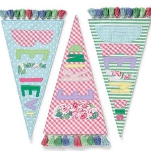 🎄SALE - Matilda Jane Home - 3pc Wall Pendants